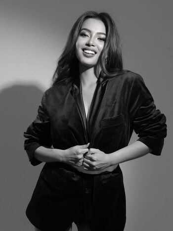 Wyn rodriguez page 2 image