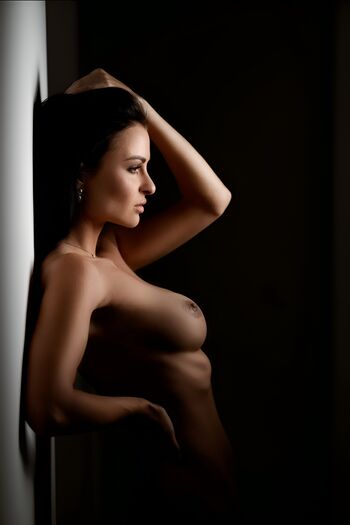Xenia inez image