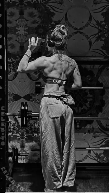 Xh elen ax2 helena image