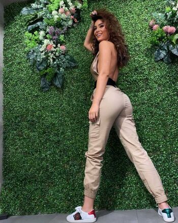 Xhensila myrtezaj image