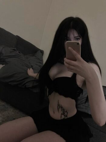 Xiavampire page 2 image