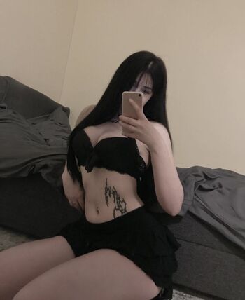 Xiavampire page 2 image