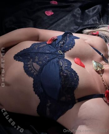 Xolilyafterdark image