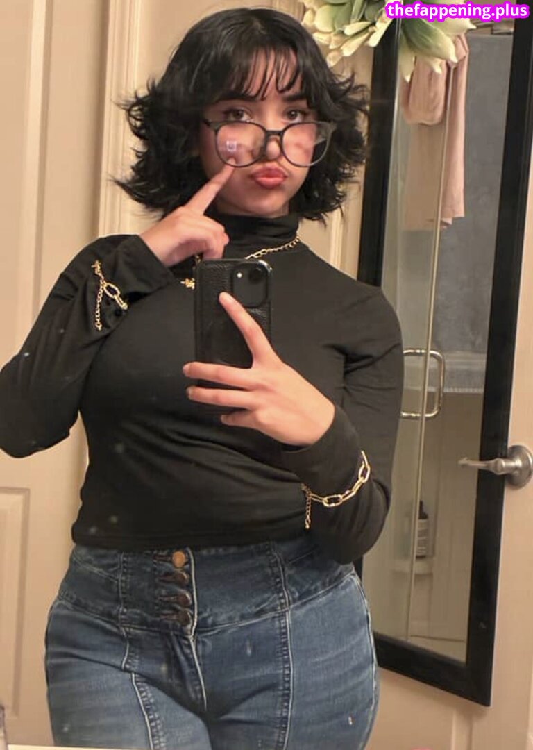 xo.midna / xomidna / xx.midna Fotografie OnlyFans Dezbrăcată #36