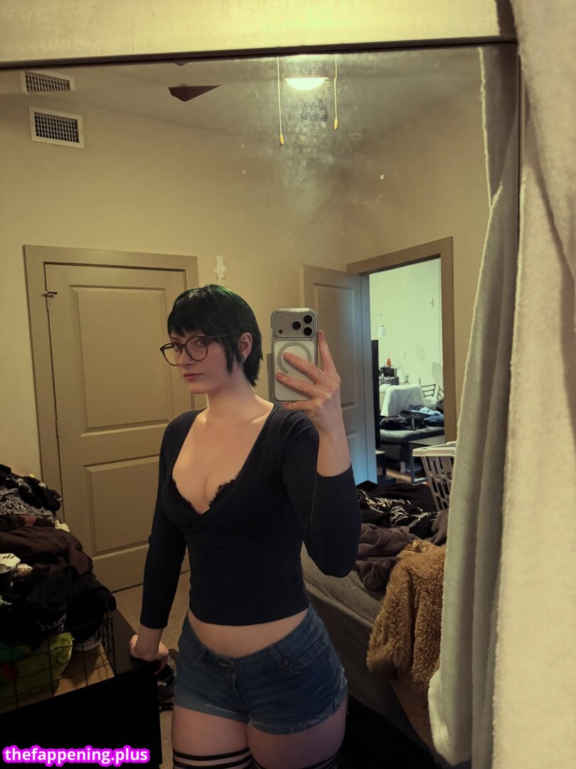 xxiluvkittyz Foto OnlyFans Nua #2