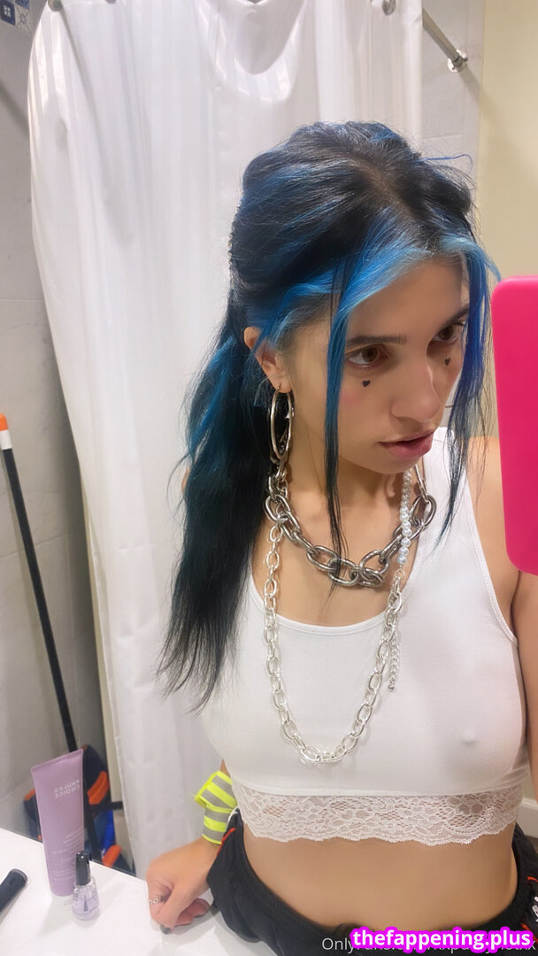 nadya tolokonnikova / nadyariot / pussyrrriot / xxpussyriotxx Фото обнажённых OnlyFans #29