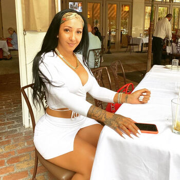 Yadira borrego image