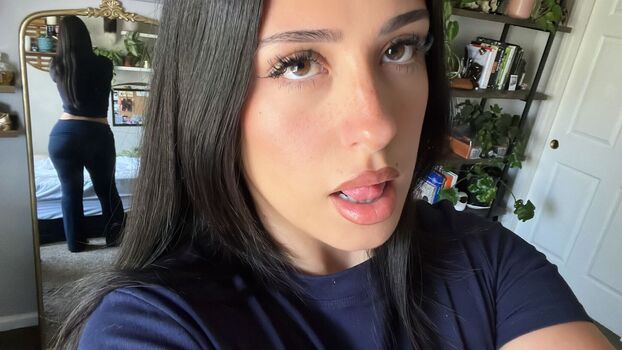 Yagirlnataliee image