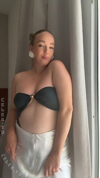 Yana & Tayisiya Morderger