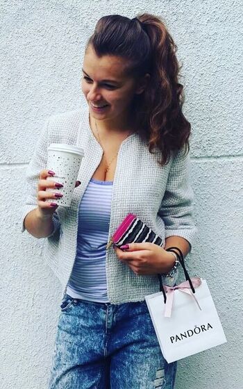 Yanashkomagic page 3 image