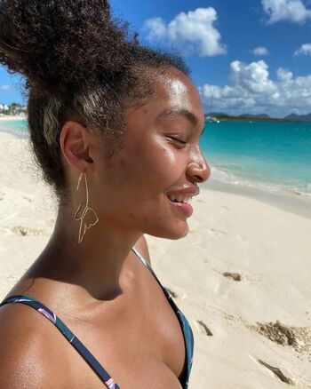 Yara shahidi image