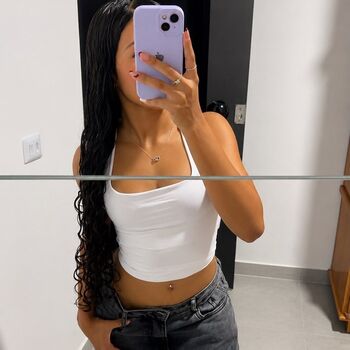 Yasmim fernandes49 image
