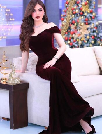Yasmine ezz image