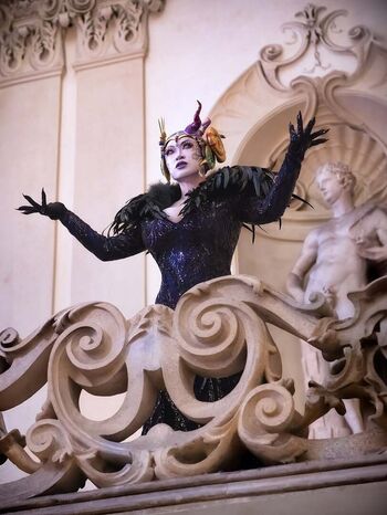 Yaya han page 3 image