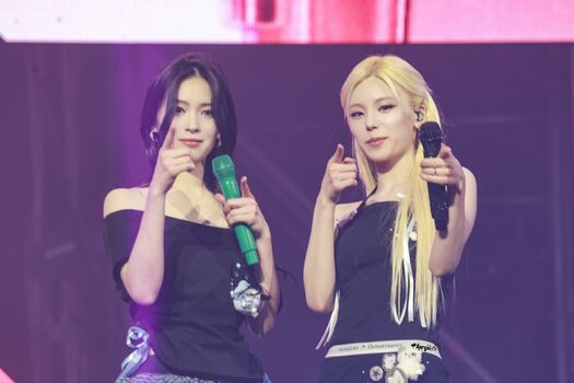 Yeji itzy hwang ye ji page 2 image