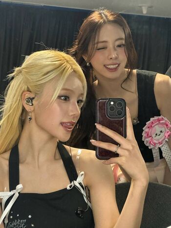 Yeji itzy hwang ye ji image