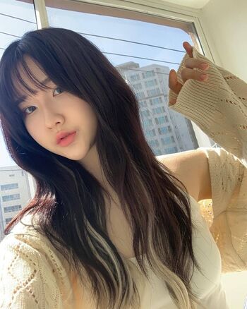 Yeonjju page 2 image