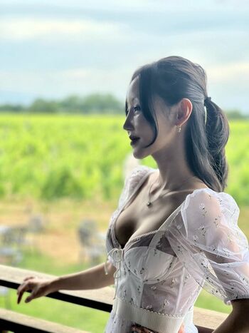 Yeonmi park image