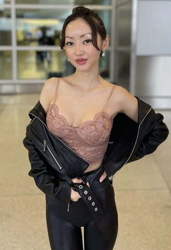 Yeonmi park image