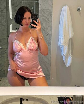 Yesjulz 1 image