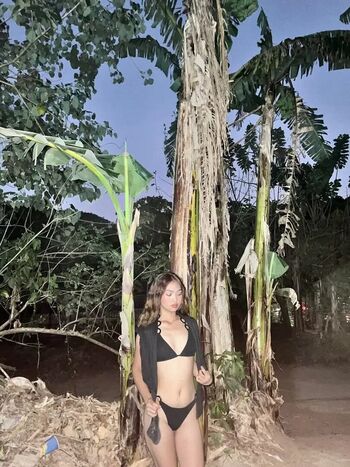Yhumi lopez image