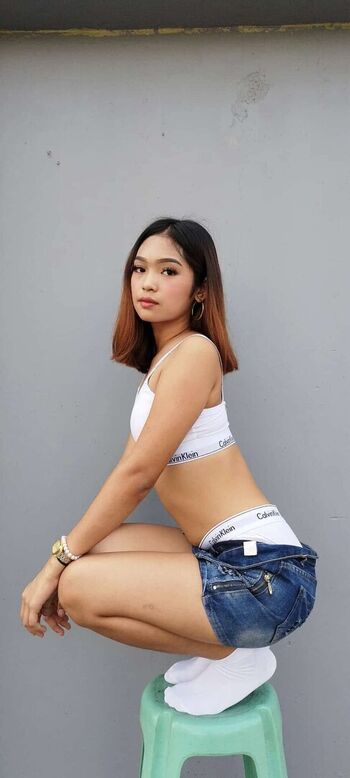 Yhumi lopez image