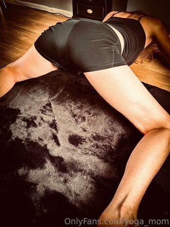 Yoga mom 1 image