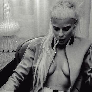 Yolandi visser image