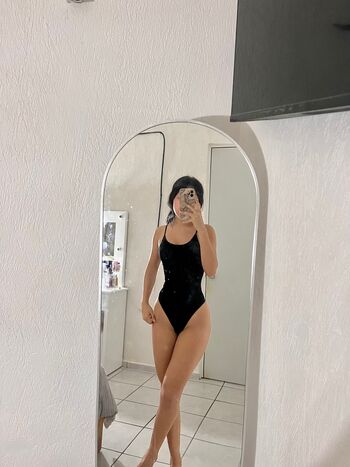 Yole bae page 2 image