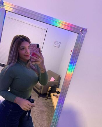 Yorgelis velasquez page 2 image