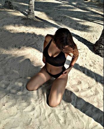 Yorgelis velasquez page 2 image