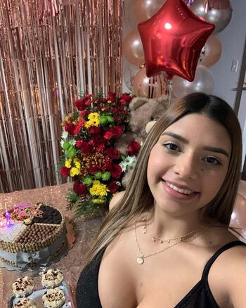 Yorgelis velasquez image