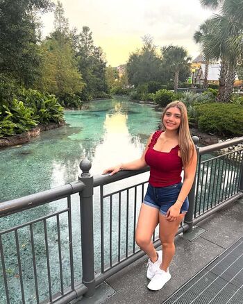 Yorgelis velasquez image