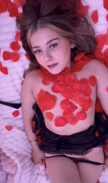 Young baby face girl alissadocherty image