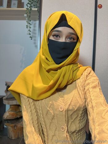 yourgfaliyah