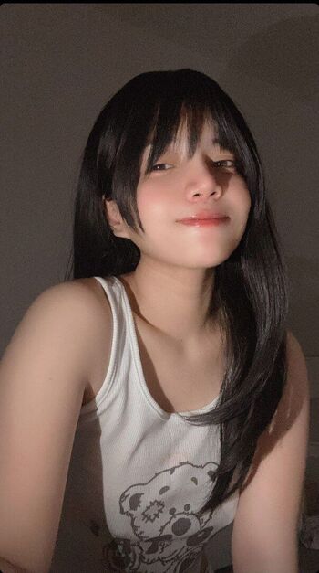 Yourrcutiegurl image
