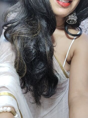 Yoursradhikacb image