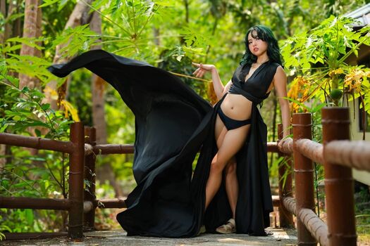 Yui janielle dangate image