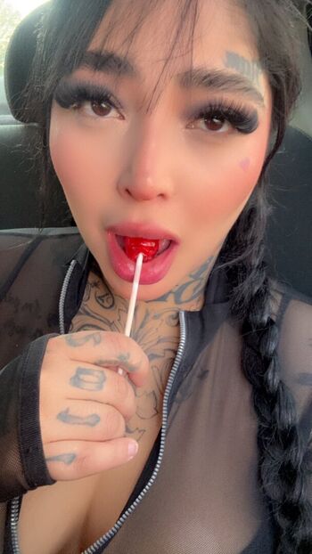 Yulissa mendoza image