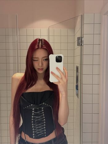 Yuna - ITZY (유나, Shin Yu Na)