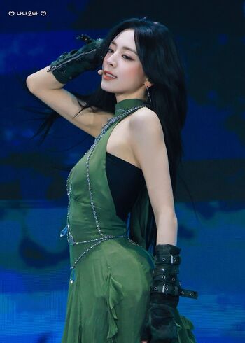 Yuna - ITZY (유나, Shin Yu Na)