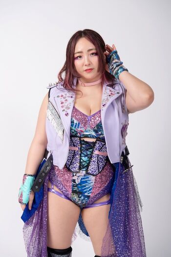 Yuna manase page 6 image