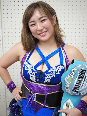 Yuna manase page 6 image