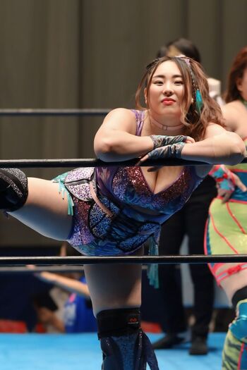 Yuna manase page 2 image