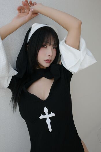 Yuno mizusawa page 3 image