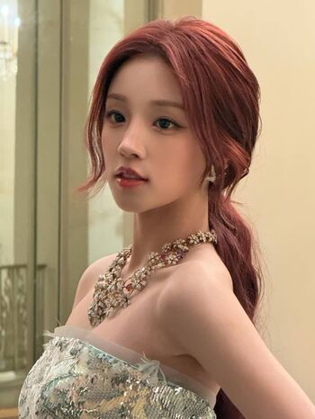 Yuqi page 5 image