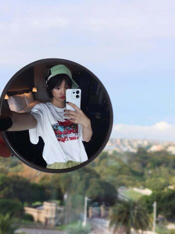 Yuqi image