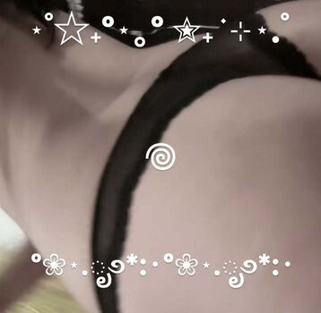 Yuriana canelita image