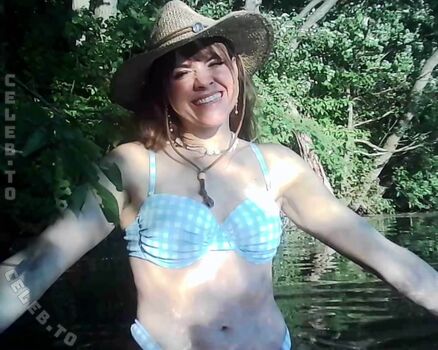 Yvonne pferrer image