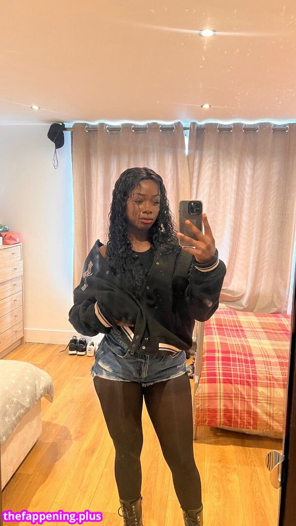 Yyaizabennett 裸照OnlyFans照片 #4